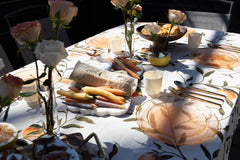 700 Piece Pink/Gold Petal Combo Set | Serves 100 Guests