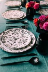 10 In. Classic Botanical Plastic Plates | 120 Count