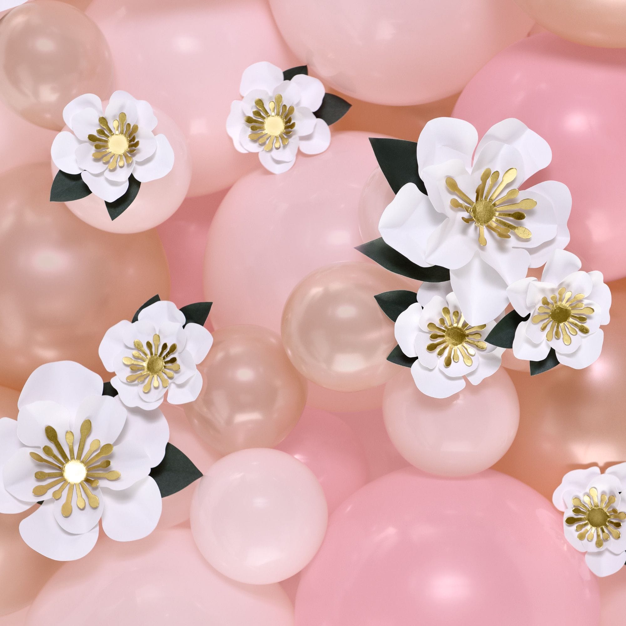 White Flower Accent Balloon Kit, 1.3-inch, 12-pk