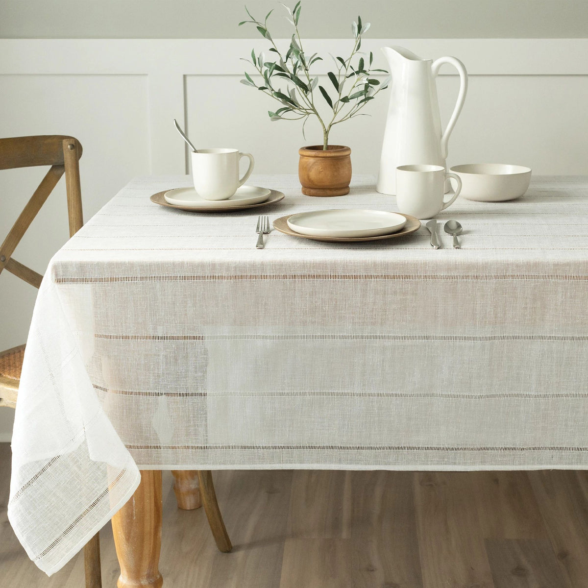 Elegant Linen Wedding Tablecloth