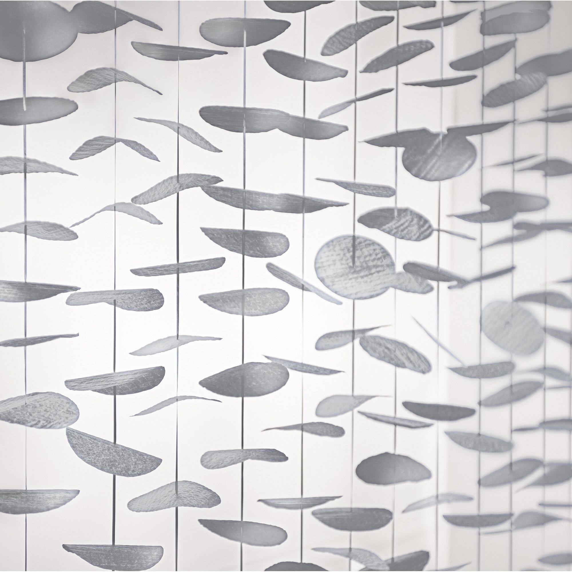 Silver Tissue Circle Backdrop, 14 inch