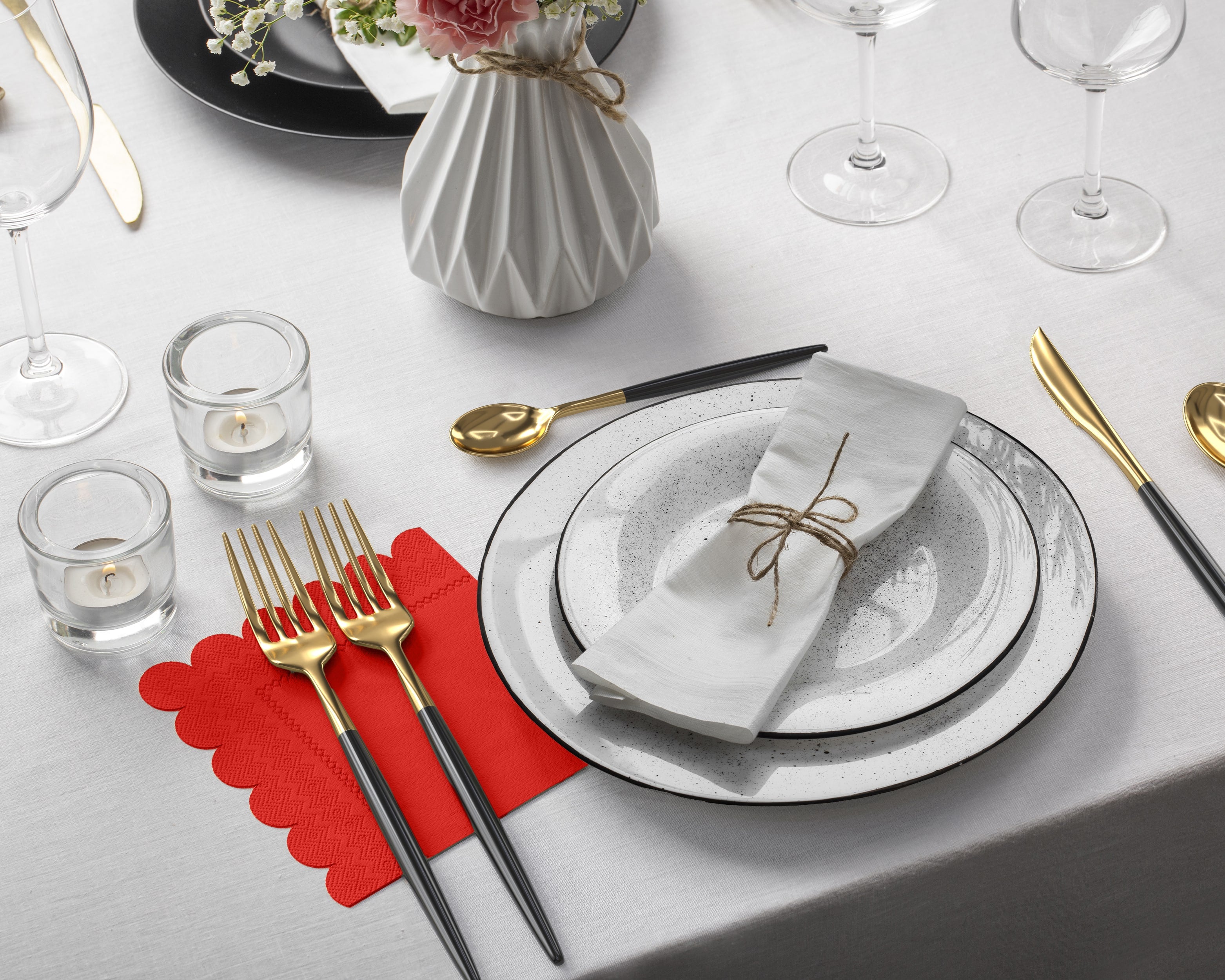 Red Scallop Beverage Napkins | 100 Count