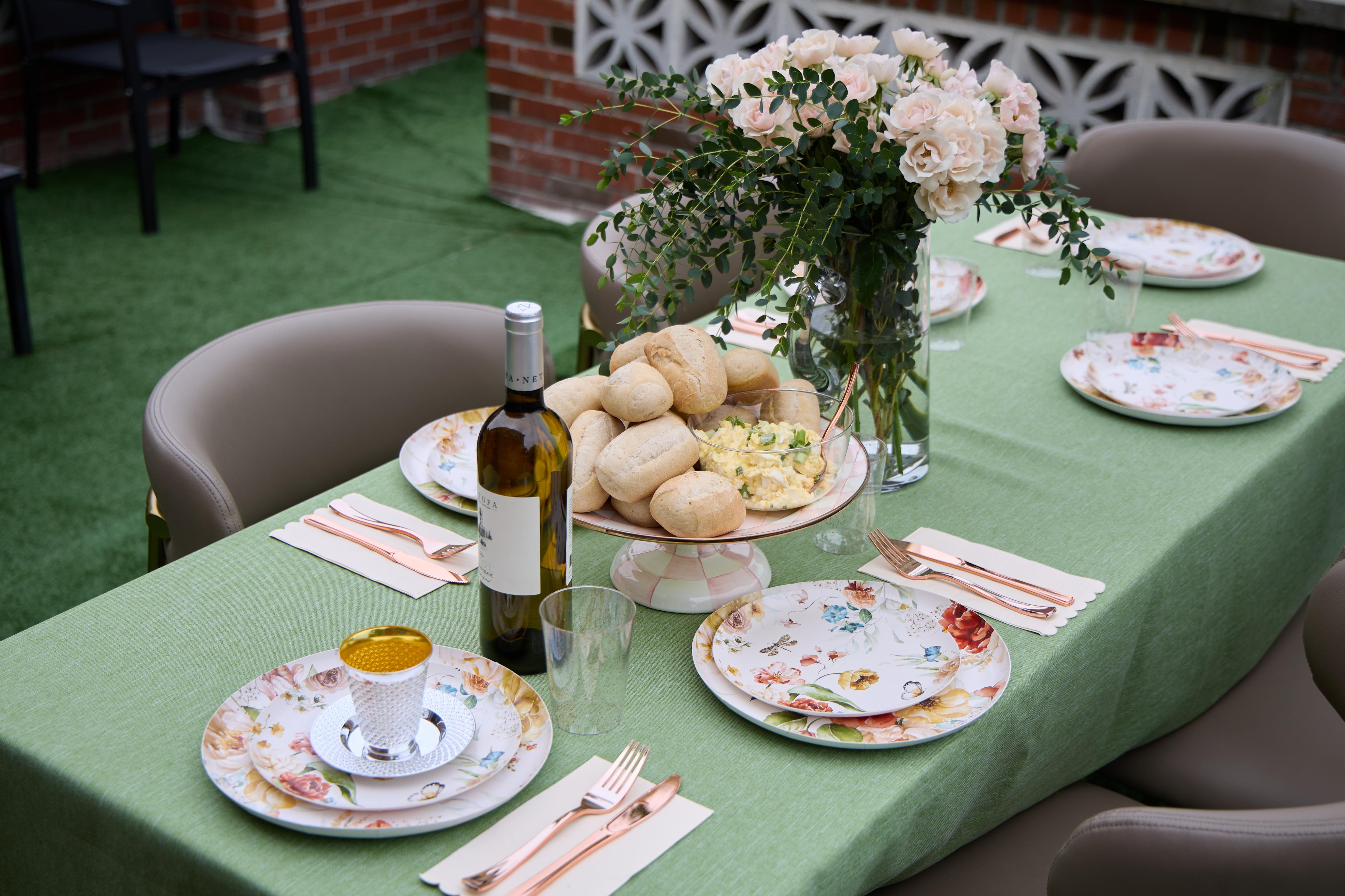 Service for 48 | Shabbos in Soft Botanicals