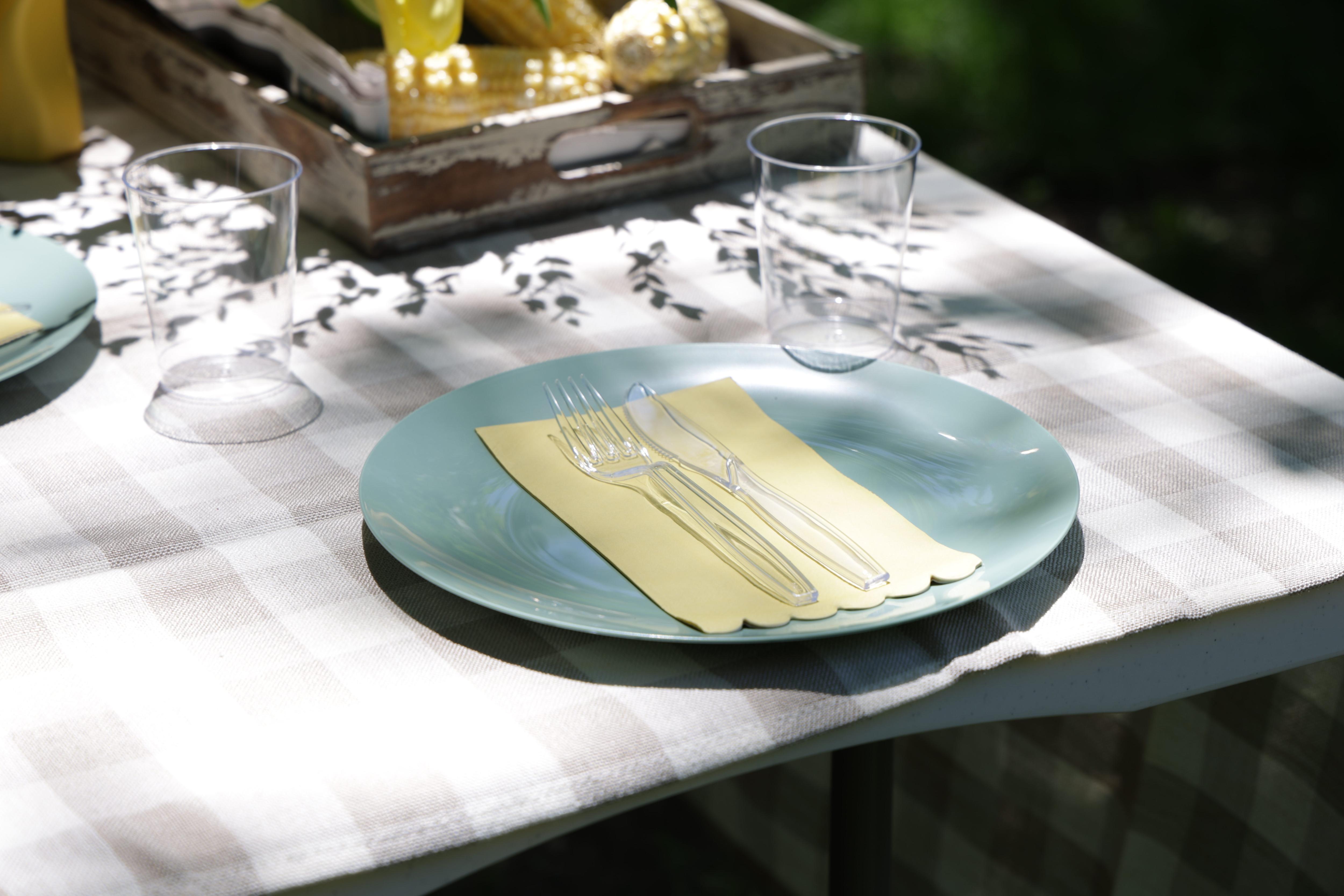 Service for 20 | Barbecue à la Garden
