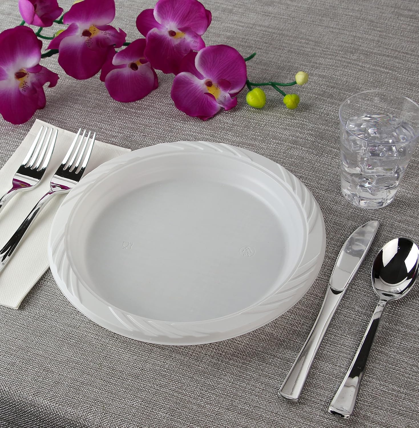 7 In Plates 7 In. White Plastic Plates | 800 Count | Yom Tov Settings