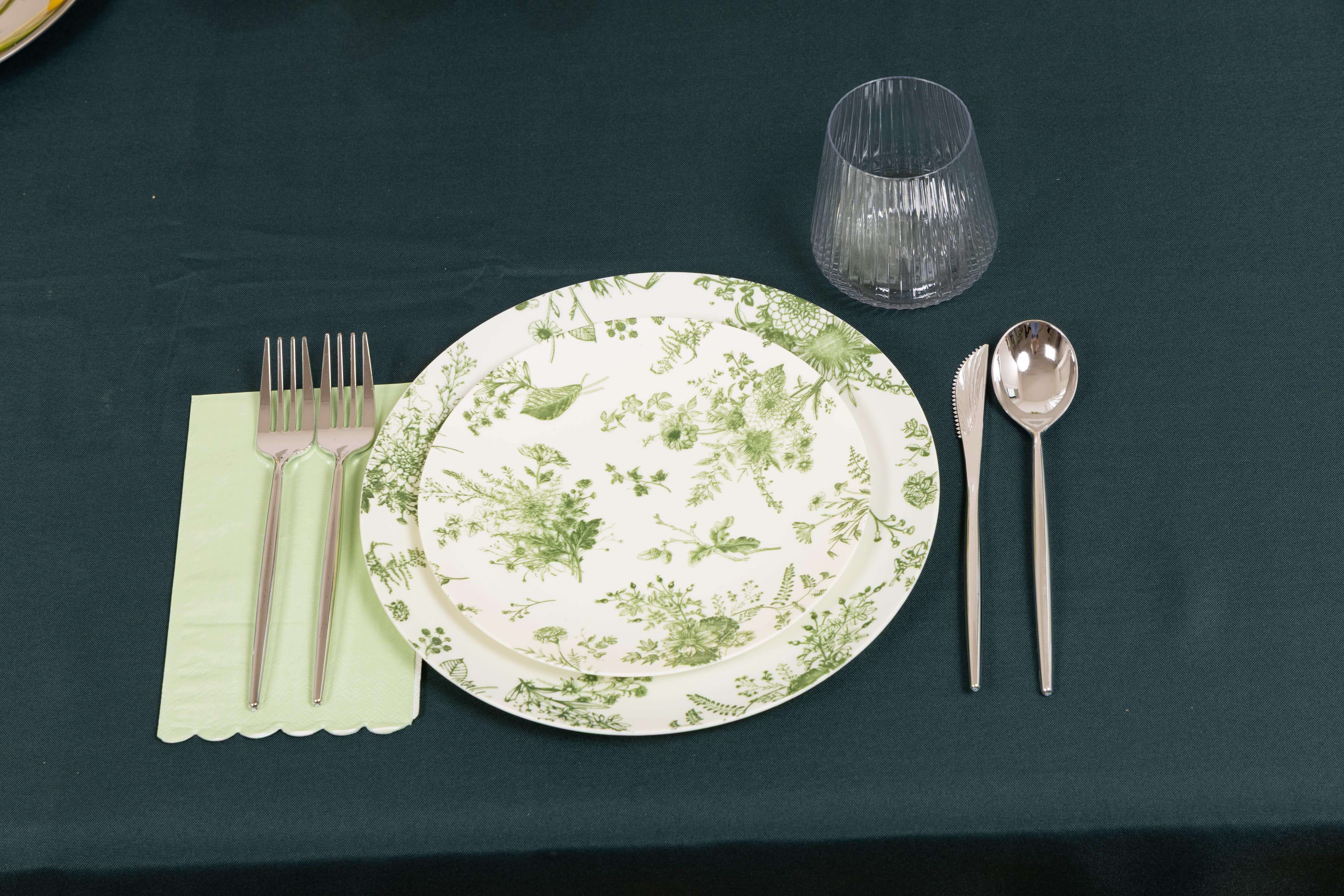 Service for 20 | Sukkot Under the Leaves
