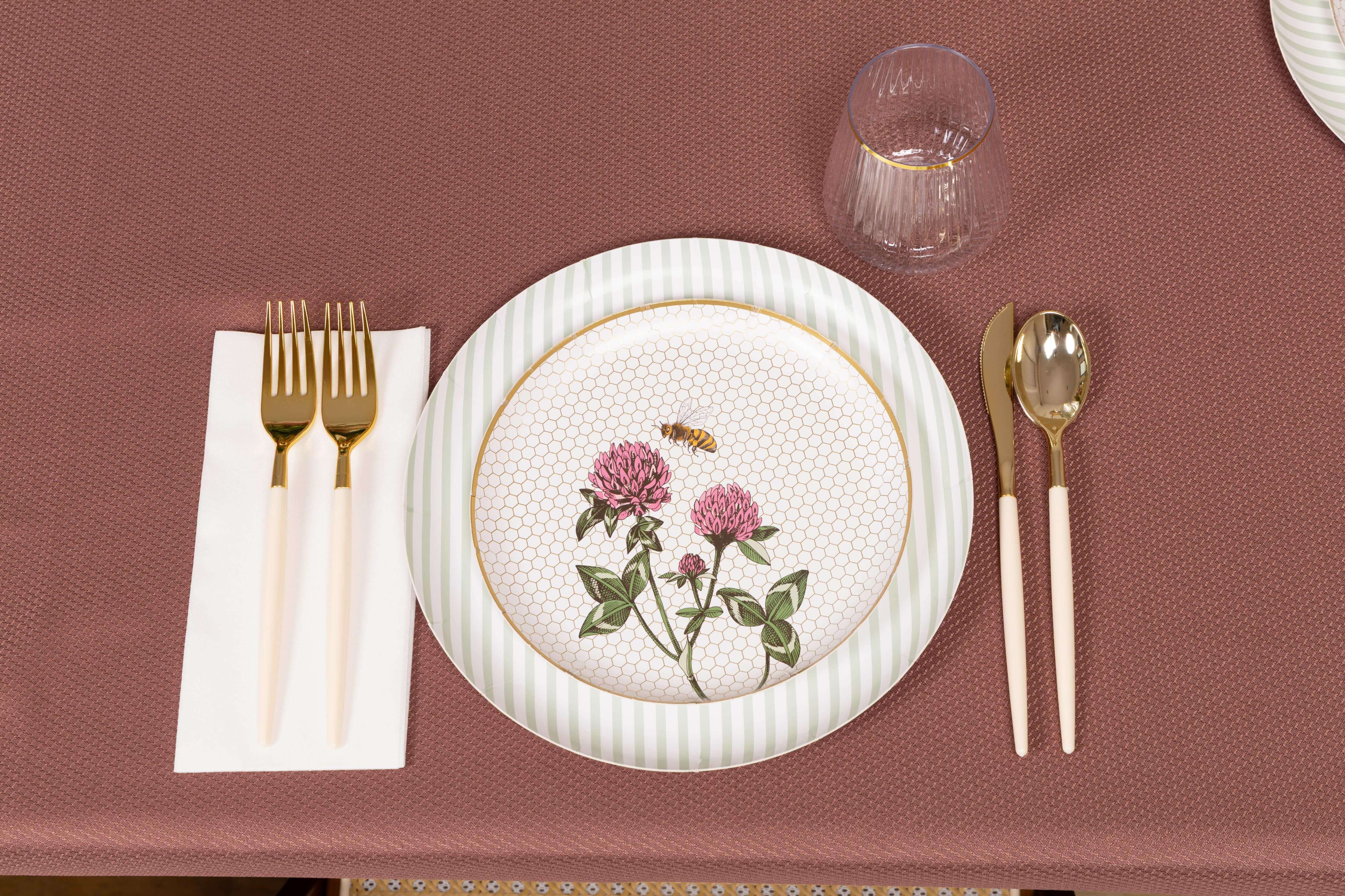 Service for 16 | Bee & Bloom