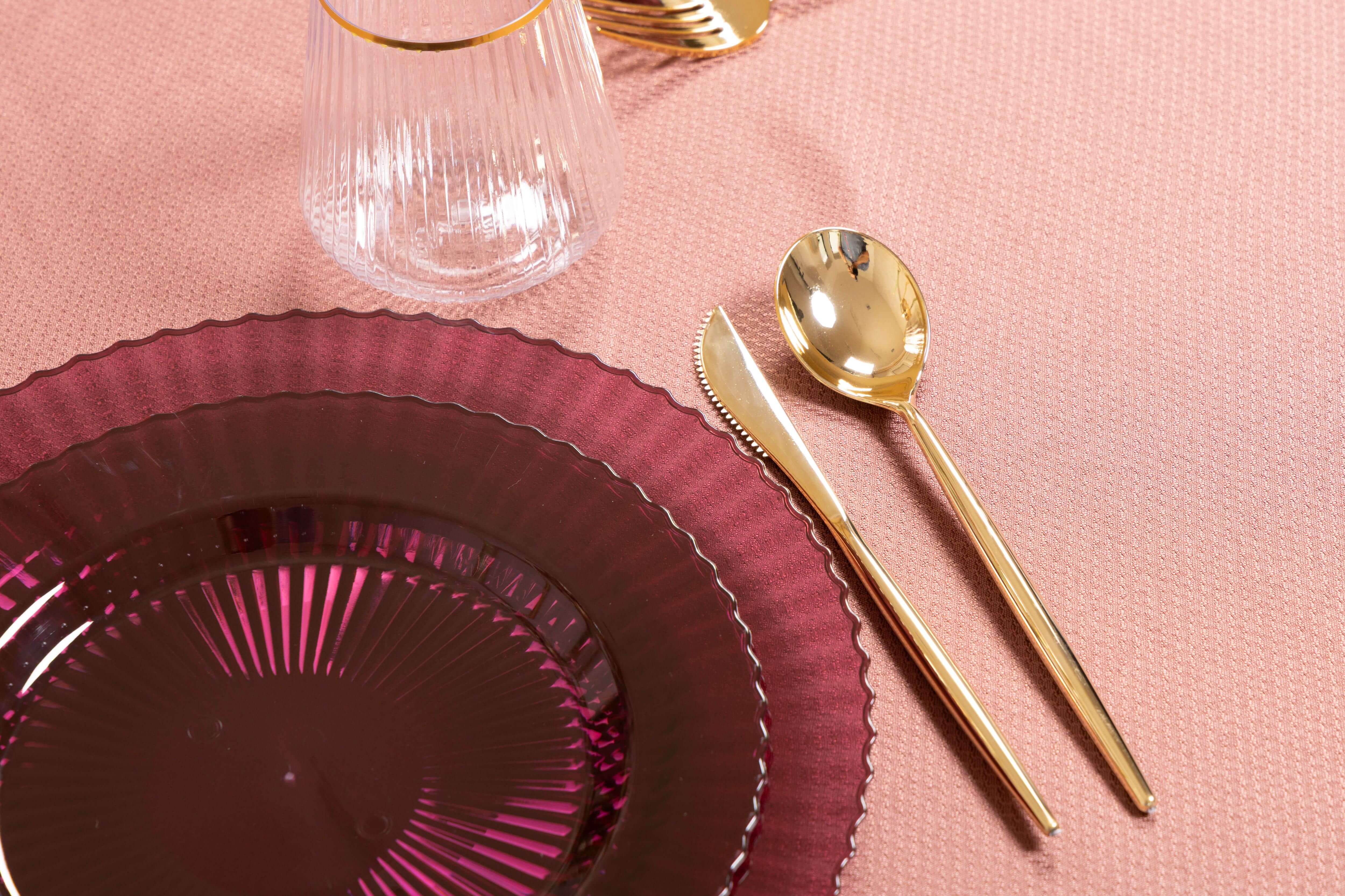 9 In. Mahogany Gemstone Plastic Plates | 120 Count