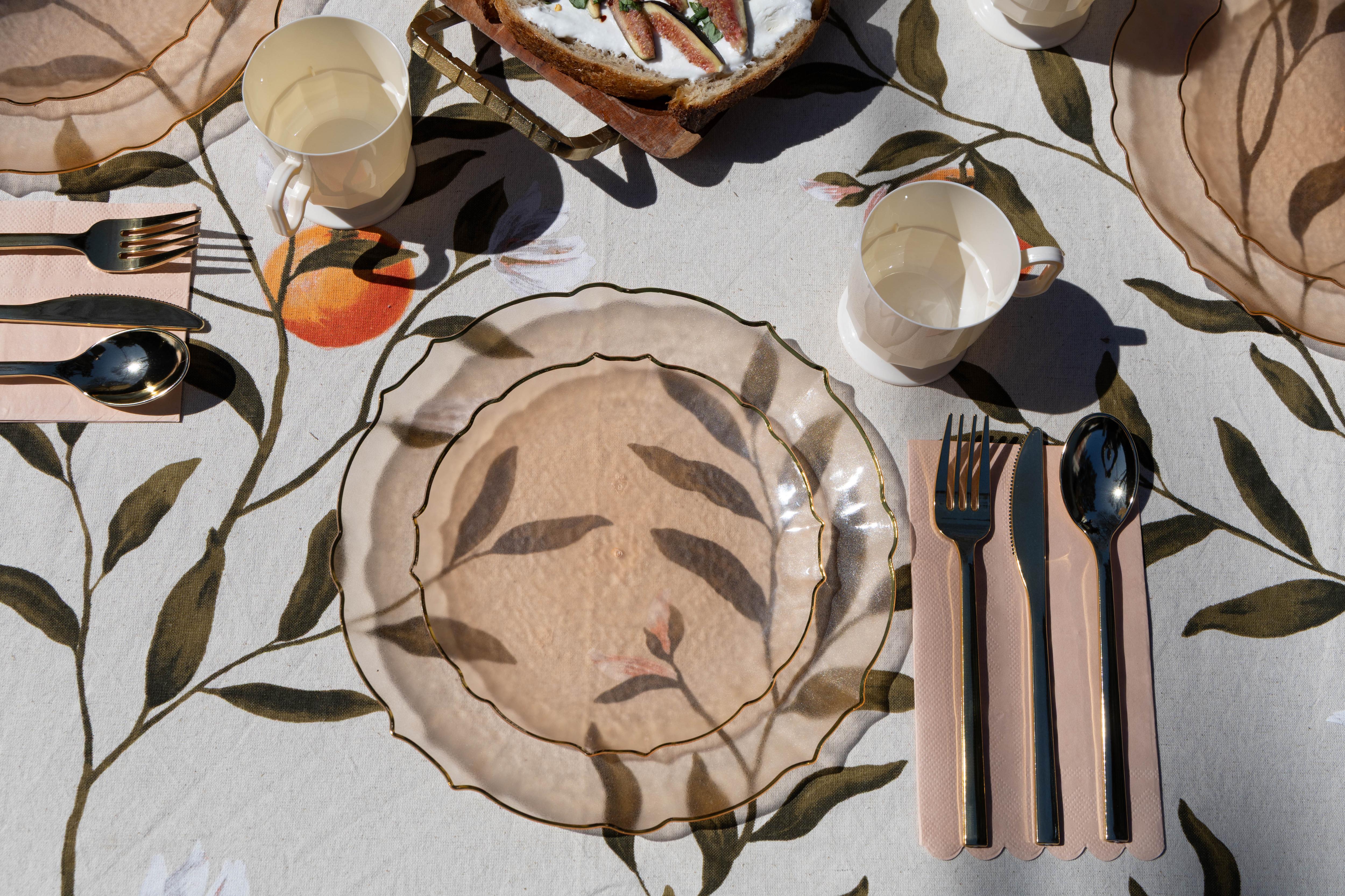 700 Piece Pink/Gold Petal Combo Set | Serves 100 Guests