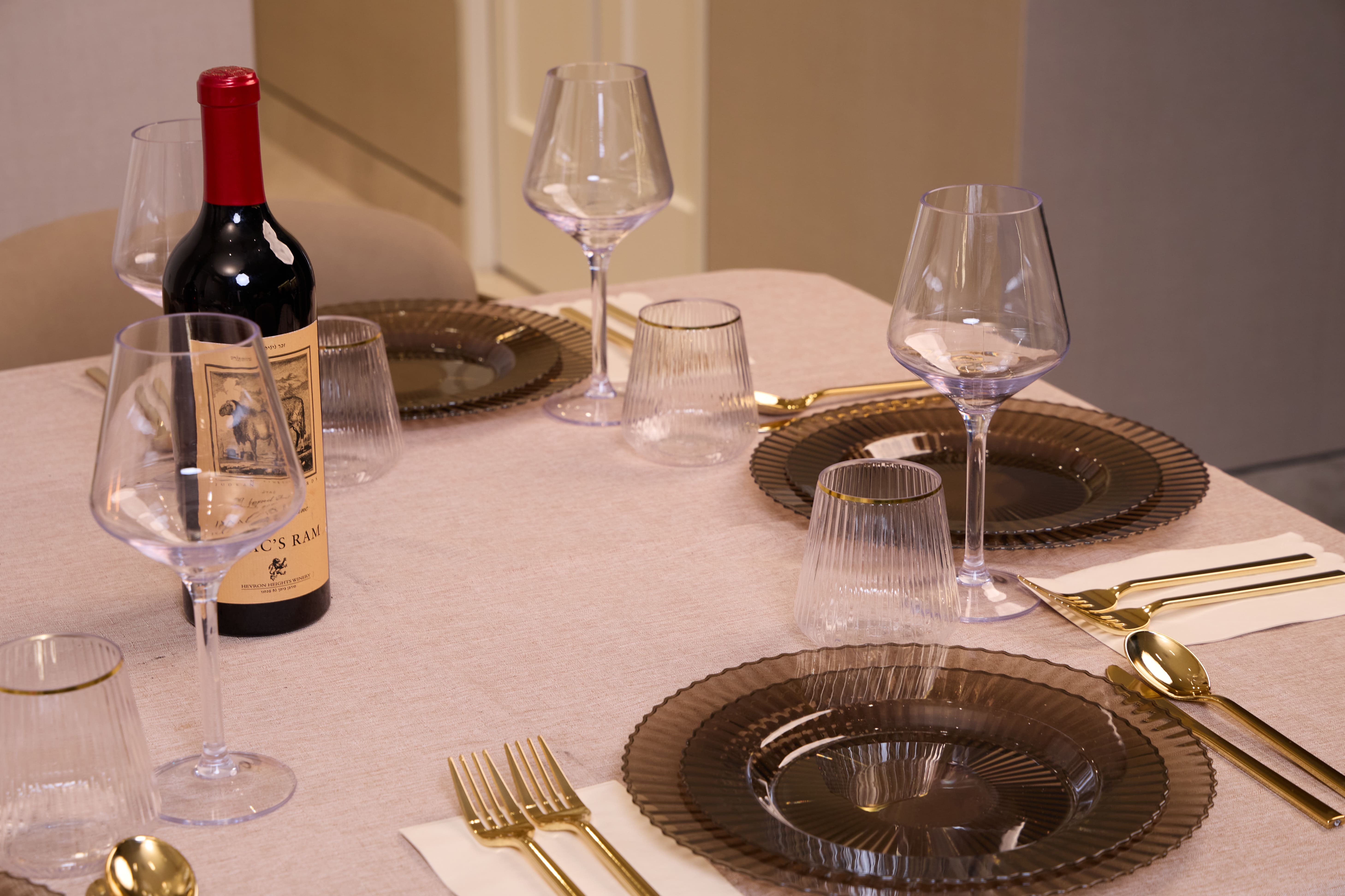 Service for 40 | The Seder Contemporary Combo