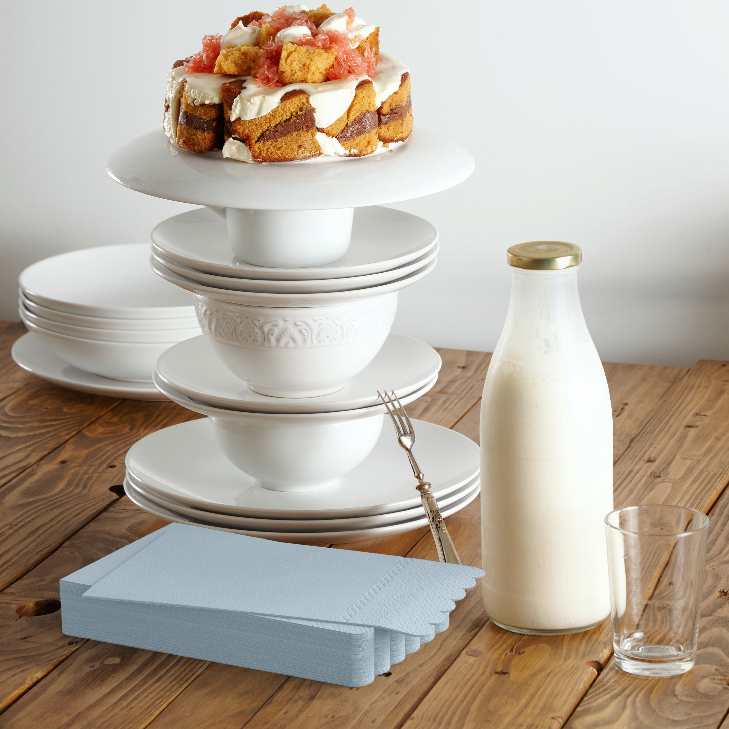 3 Ply Sky Blue Scalloped Dinner Napkins | 800 Count