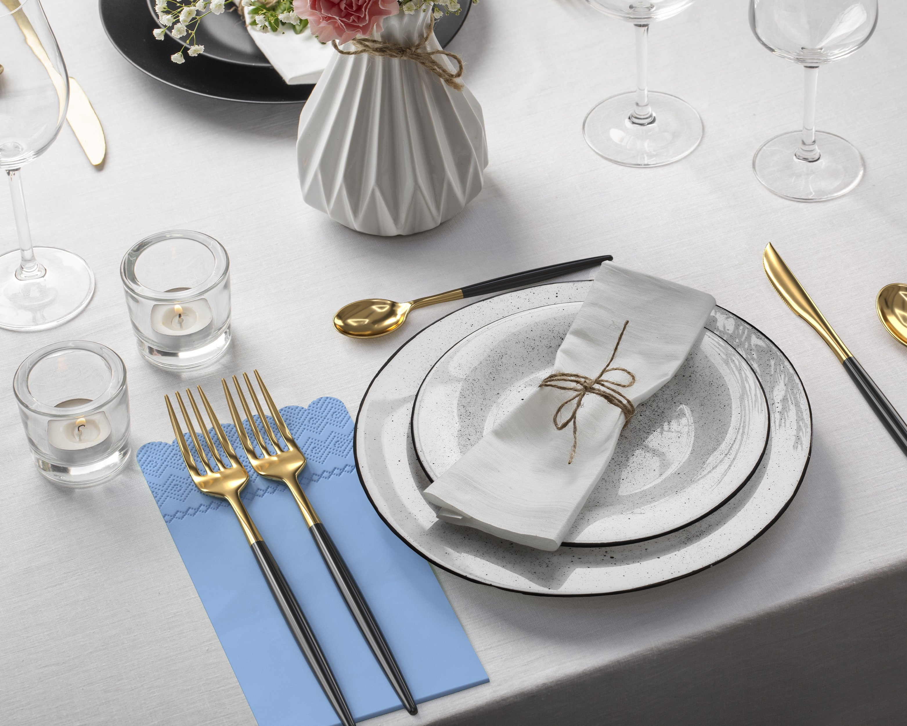 3 Ply Sky Blue Scalloped Dinner Napkins | 100 Count